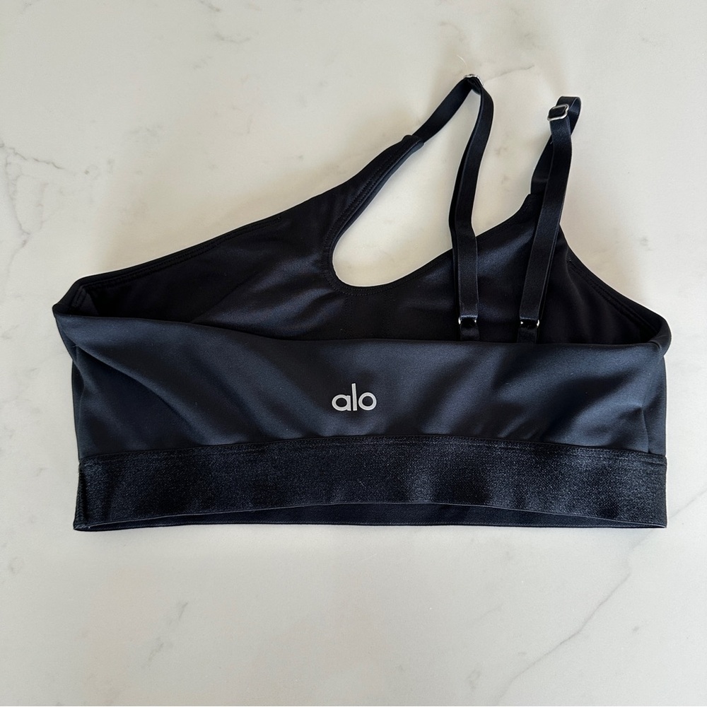Alo Yoga XS Black Sports Bra - Gently Used, No Pads🖤